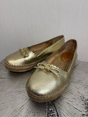 Kate Spade Loranne Espadrille Slip Ons. Gold. Size 10. Scalloped edges!